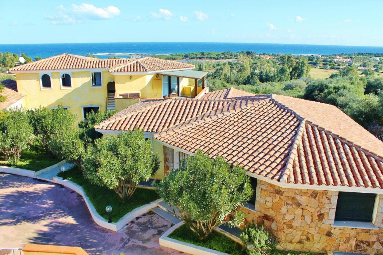 Oleandri Rossi Villa Tanaunella Exteriör bild