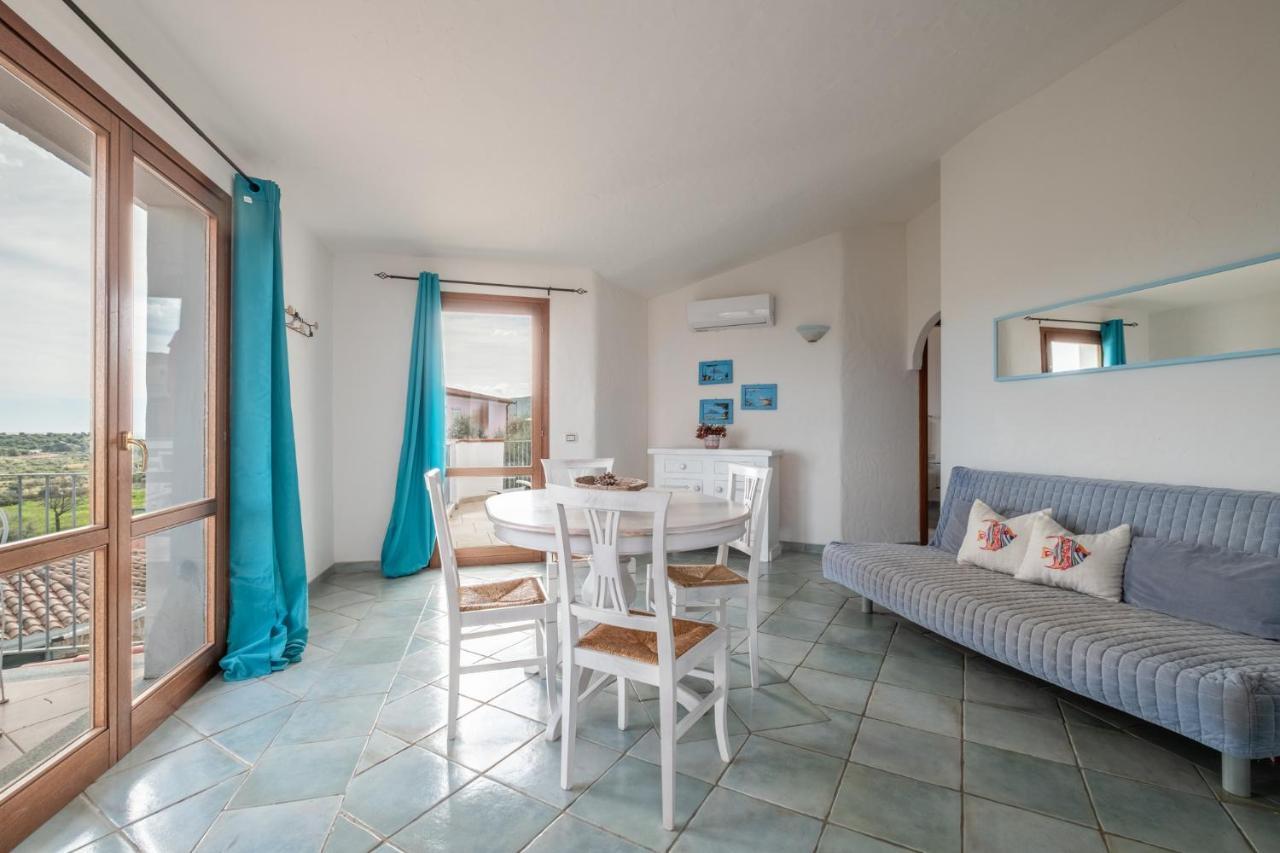 Oleandri Rossi Villa Tanaunella Exteriör bild