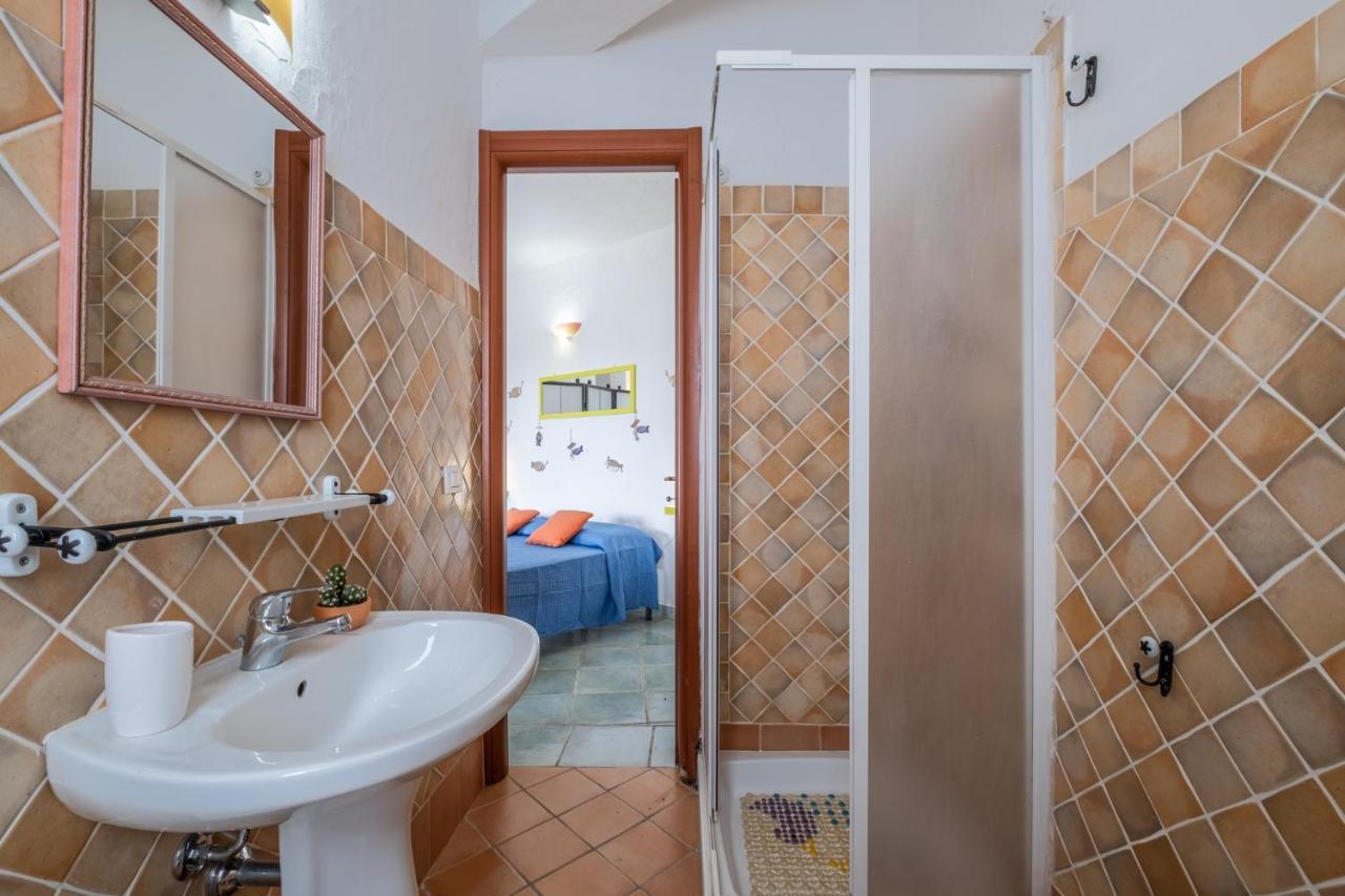 Oleandri Rossi Villa Tanaunella Exteriör bild